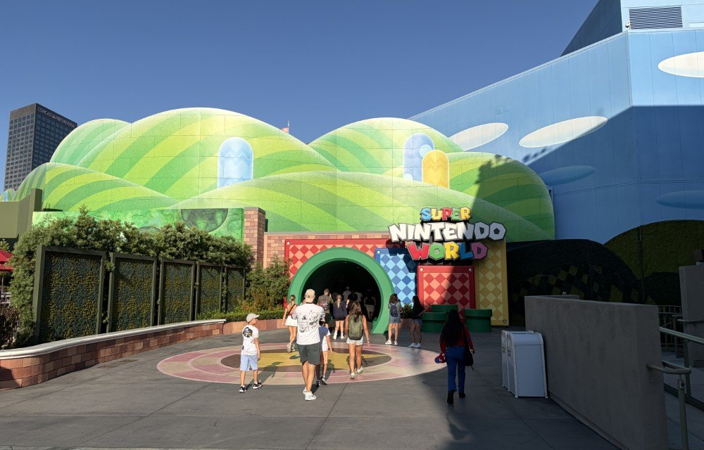 Universal Studios HollywoodのSUPER NINTENDO WORLD入口