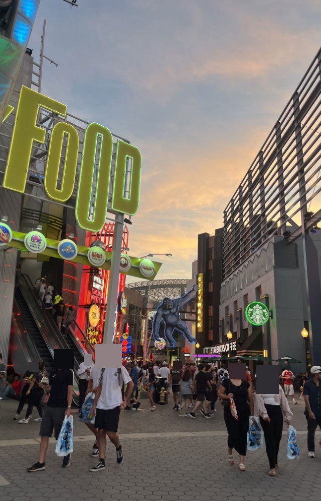 Universal Studios Hollywoodに隣接するUniversal CityWalk Hollywood