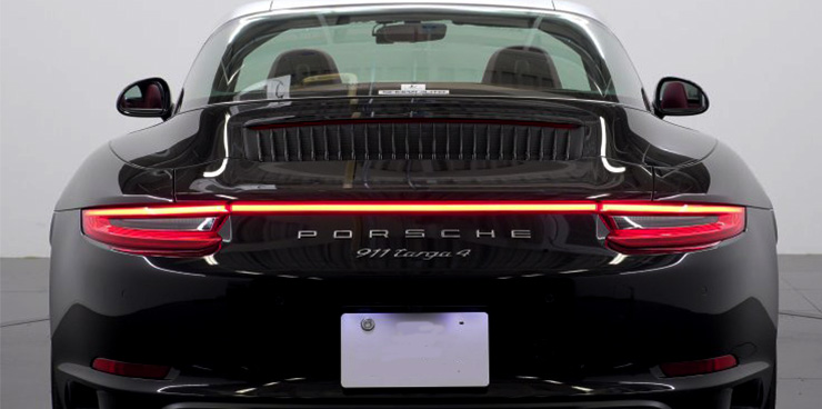 991後期 ポルシェ911タルガ4 リアビュー